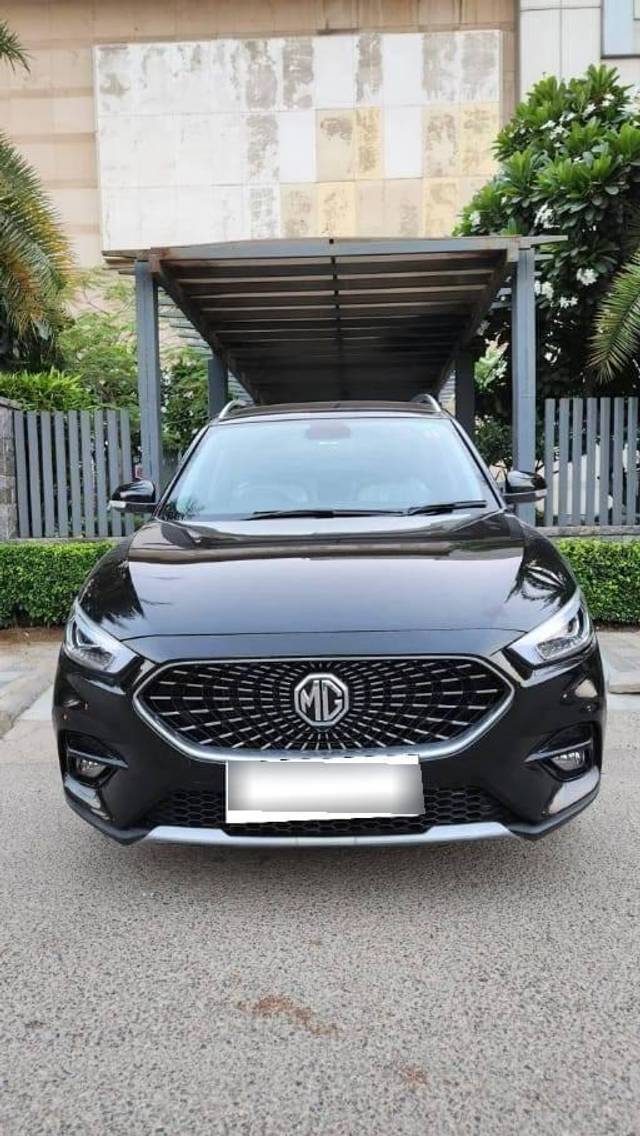 https://images10.gaadi.com/usedcar_image/4300776/original/processed_df9ae46f66c149ba7485fe93a2d4a16b.jpg?imwidth=6400