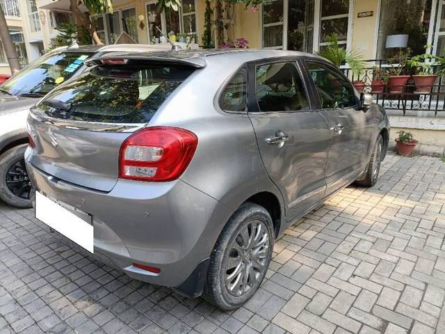 https://images10.gaadi.com/usedcar_image/4300782/original/processed_6ebc6091-68b1-486d-bb14-e512bcb84407.jpg?imwidth=6400