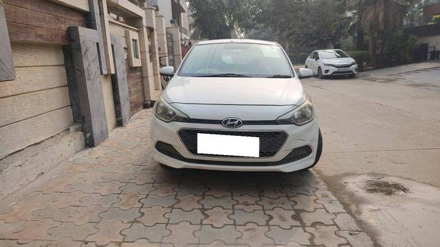 https://images10.gaadi.com/usedcar_image/4300813/original/d564e8c8ebecff8b386898fb68621812.jpg?imwidth=6402