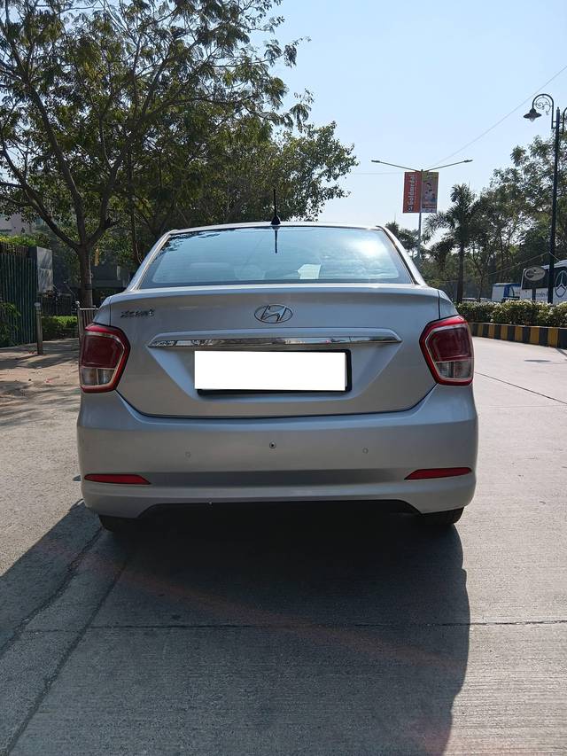 https://images10.gaadi.com/usedcar_image/4300838/original/processed_c055e6d89be7d4cd915427522aefecd2.jpg?imwidth=6402