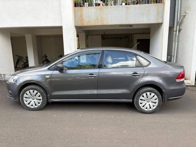 https://images10.gaadi.com/usedcar_image/4300864/original/0d7901c845f4adb7b0d047422981dee2.jpg?imwidth=6401