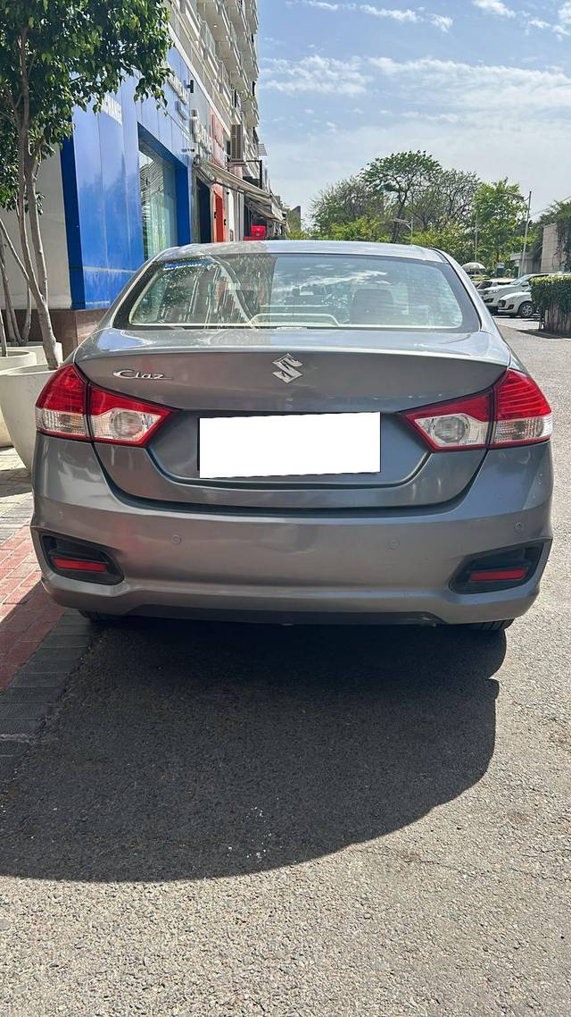 https://images10.gaadi.com/usedcar_image/4300974/original/processed_74b9526b7263f930f64c67673f7a3a5b.jpg?imwidth=6401