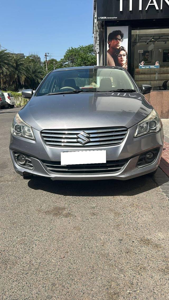 https://images10.gaadi.com/usedcar_image/4300974/original/processed_938ce66e18ce9334f15db081bc087e1f.jpg?imwidth=6400