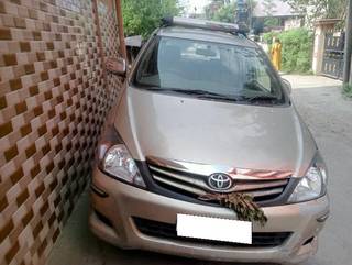 Toyota Innova 2004-2011 Toyota Innova 2.5 G (Diesel) 8 Seater BS III