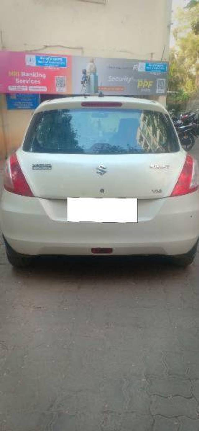 https://images10.gaadi.com/usedcar_image/4301025/original/35ba80f47a4717e7c794e577376868b1.jpg?imwidth=6401