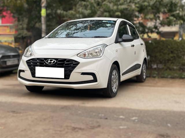 https://images10.gaadi.com/usedcar_image/4301130/original/processed_75f5b00141ee62ad7584782f58119808.jpg?imwidth=6402