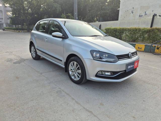 https://images10.gaadi.com/usedcar_image/4301171/original/processed_12291bb5c076be2e19be653dd72c7640.jpg?imwidth=6400