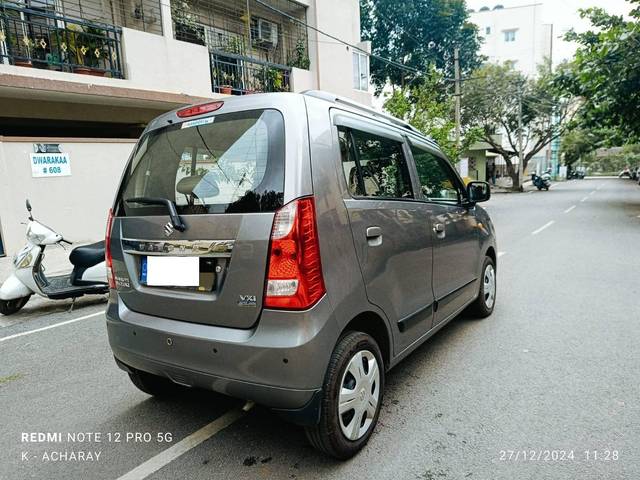 https://images10.gaadi.com/usedcar_image/4301175/original/processed_a5cabe1ba4b56292a2258606d3a459a0.jpg?imwidth=6401