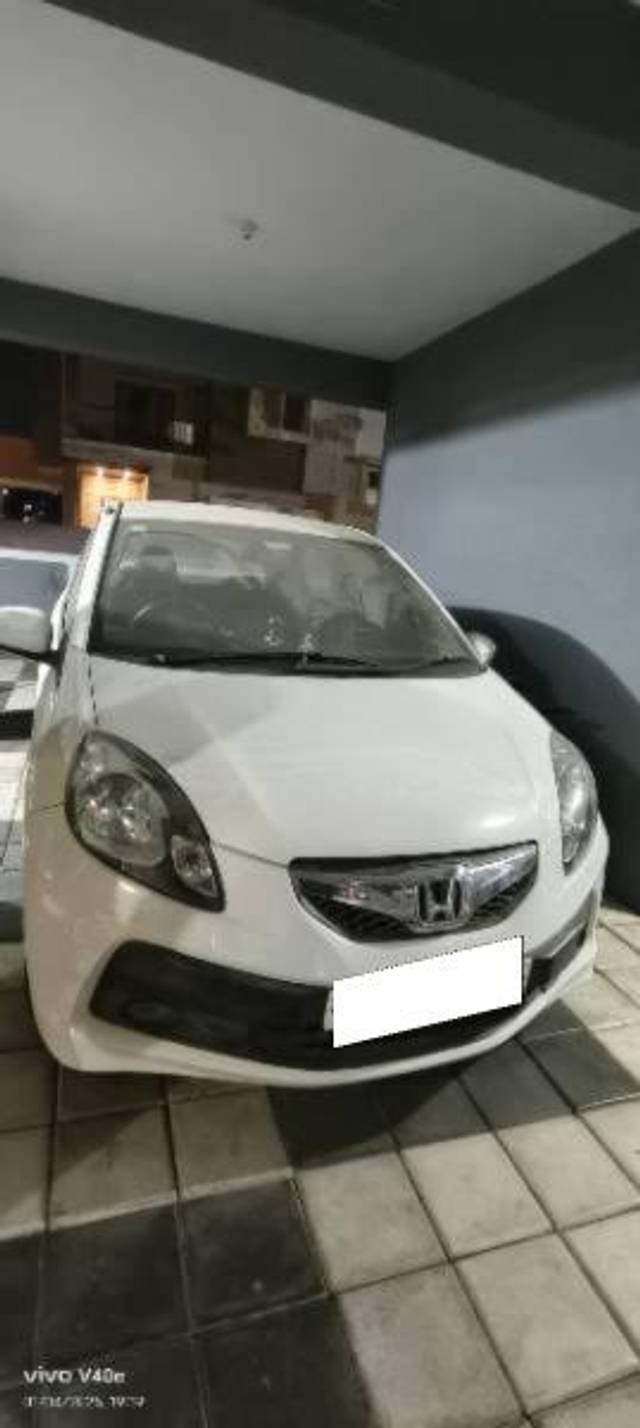 https://images10.gaadi.com/usedcar_image/4301188/original/processed_b4b9c2a4-5cb1-491a-99a6-5e512a15167f.jpg?imwidth=6400