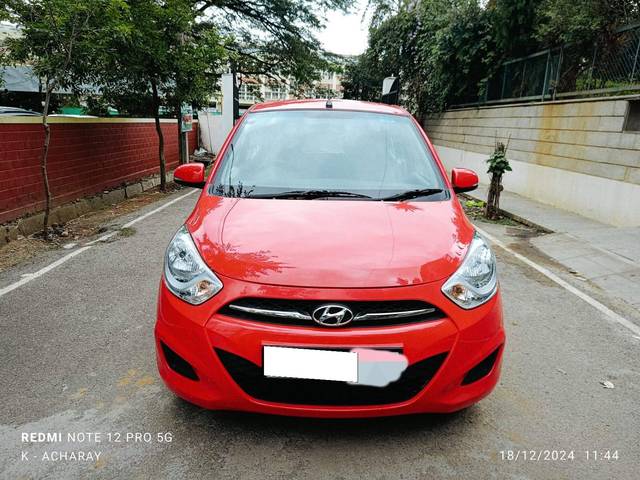 https://images10.gaadi.com/usedcar_image/4301298/original/processed_f53f3956668b2aee39737f4d9d24767e.jpg?imwidth=6400