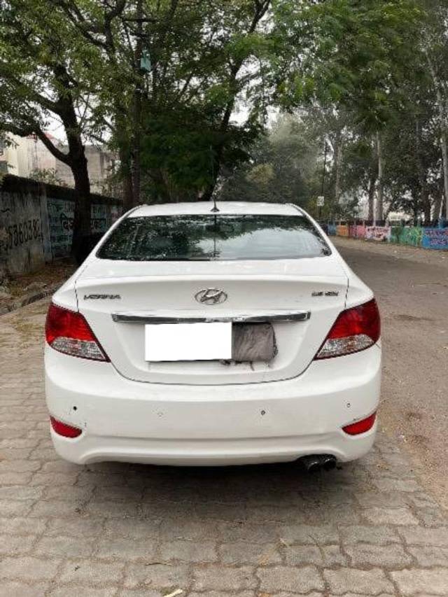 https://images10.gaadi.com/usedcar_image/4301340/original/processed_f0c35365-368a-418d-823f-0391a6a733f8.jpeg?imwidth=6401