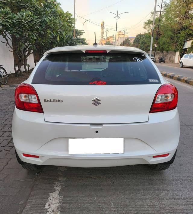 https://images10.gaadi.com/usedcar_image/4301351/original/processed_631c9c4315e84811e4dbe0ac54dde4ce.jpg?imwidth=6402