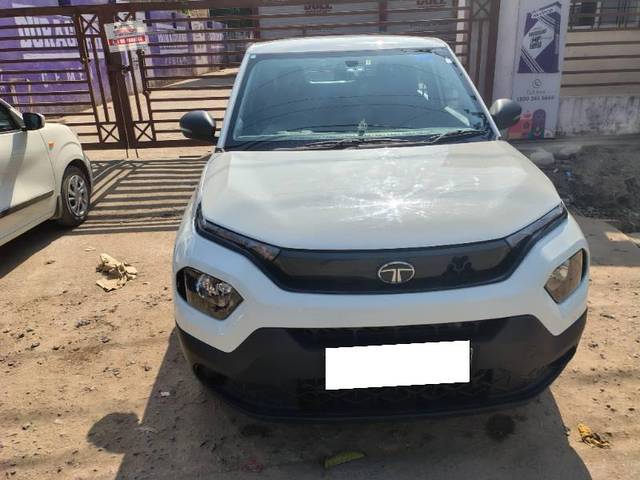 https://images10.gaadi.com/usedcar_image/4301391/original/processed_5287acd8-e208-4e5c-862a-b16d13d0903f.jpg?imwidth=6402