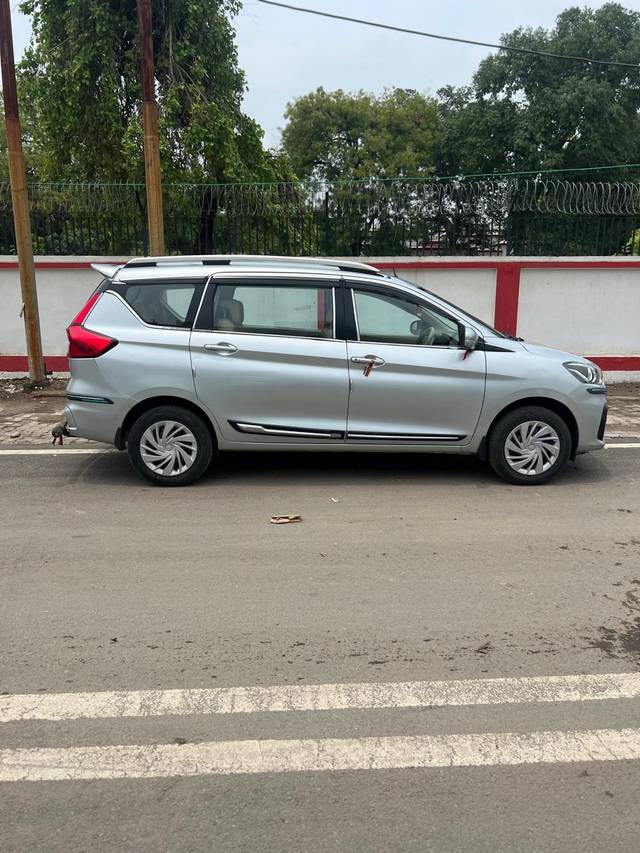 https://images10.gaadi.com/usedcar_image/4301448/original/fcbafaec813101389b8adc73a4ed7f88.jpg?imwidth=6401