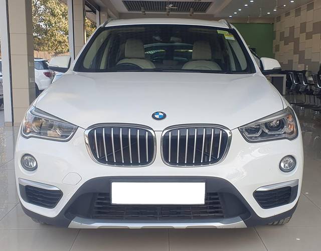 https://images10.gaadi.com/usedcar_image/4301460/original/f8cb12e0bb21bffeb108666a4ec7fbb1.jpg?imwidth=6400