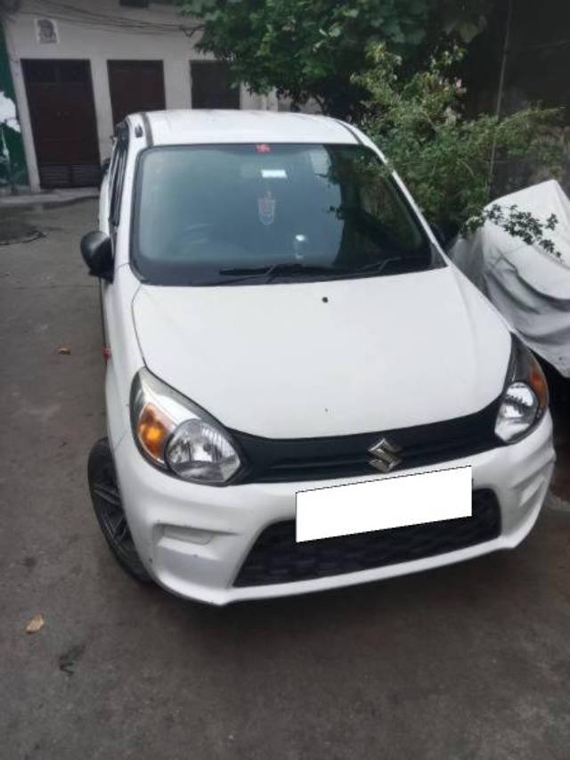 https://images10.gaadi.com/usedcar_image/4301507/original/processed_04f5ffc5-9b81-4f71-85d4-f48f4c870c14.jpg?imwidth=6402