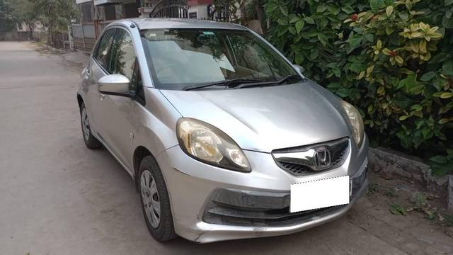 https://images10.gaadi.com/usedcar_image/4301523/original/processed_8a19d126-0256-4c2a-b363-9b73d1510dbc.jpg?imwidth=6400