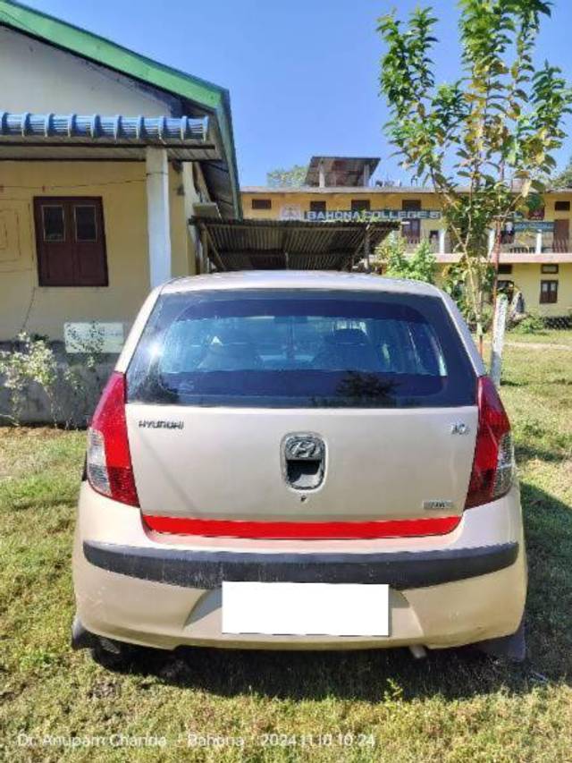 https://images10.gaadi.com/usedcar_image/4301536/original/processed_bef0f00f-7dcc-4d1d-a939-30f0cfa30ed5.jpg?imwidth=6401