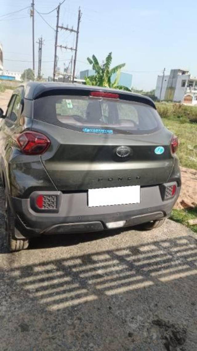 https://images10.gaadi.com/usedcar_image/4301567/original/processed_6f479447-210d-4245-a05a-e2c65c28ab2d.jpg?imwidth=6401