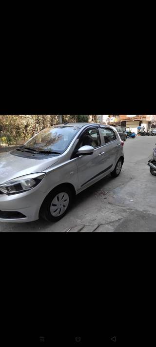 Tata Tiago 2015-2019 Tata Tiago 1.2 Revotron XTA