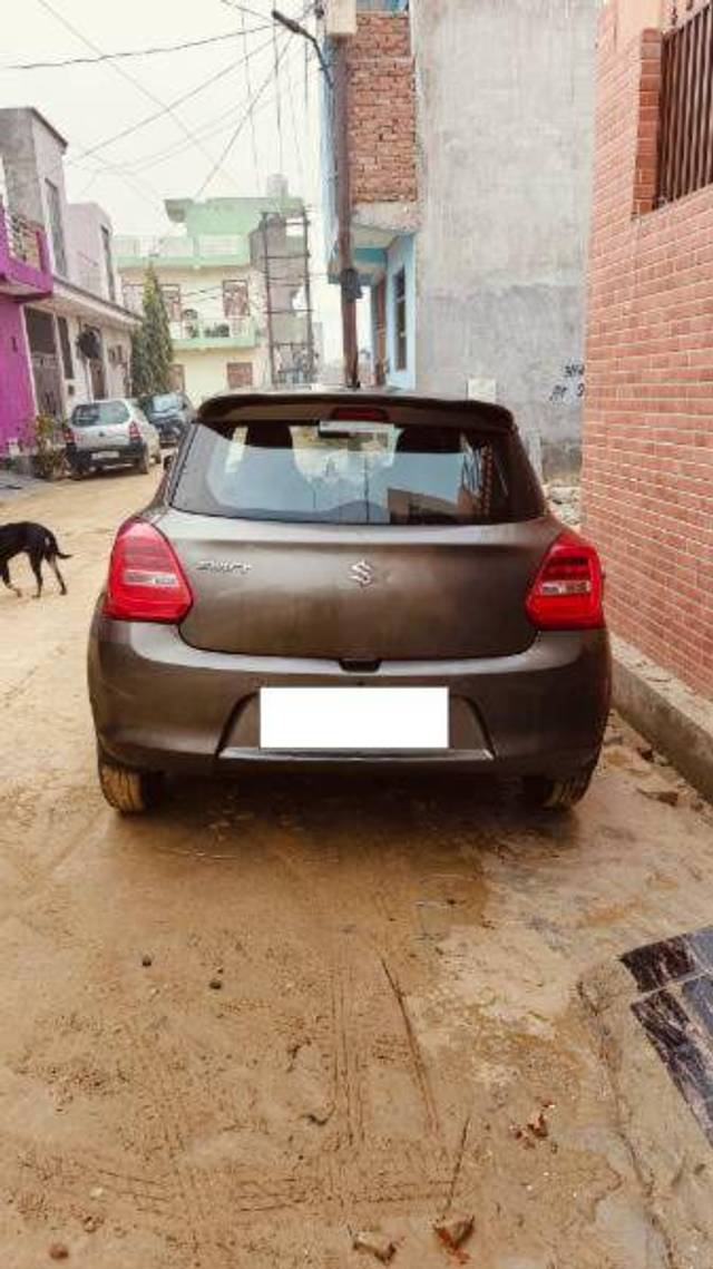 https://images10.gaadi.com/usedcar_image/4301705/original/8f0078e95eb6db36e97221351d509723.jpg?imwidth=6401