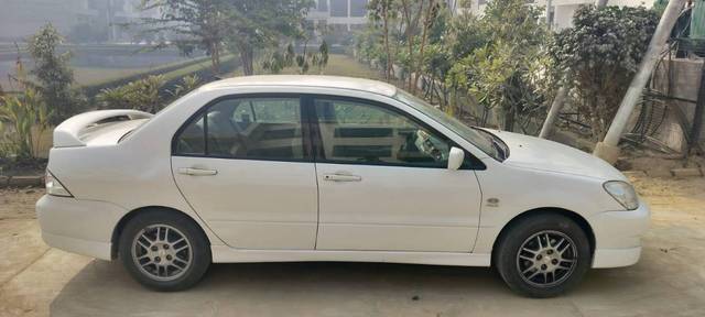 https://images10.gaadi.com/usedcar_image/4301710/original/67f8cab85904ee92996755fc3f3b9c71.jpg?imwidth=6402