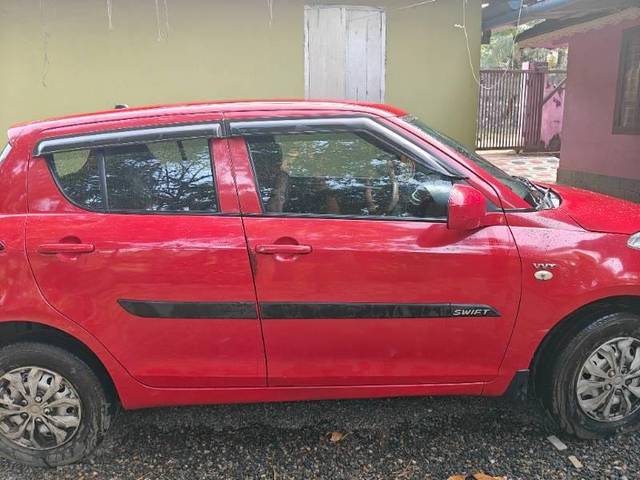 https://images10.gaadi.com/usedcar_image/4301719/original/processed_b618153b-c454-4ade-85c8-f14d2a559dd7.jpg?imwidth=6401