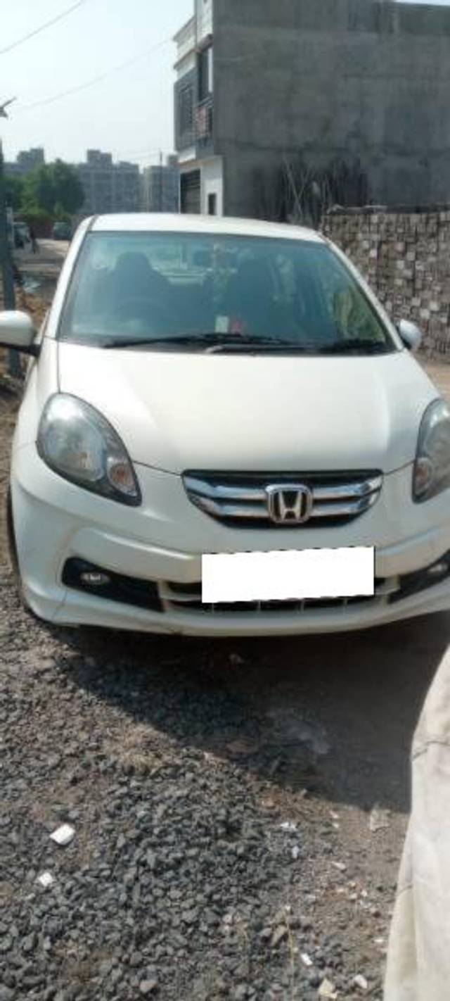 https://images10.gaadi.com/usedcar_image/4301733/original/processed_d644bb08-0211-4145-b8ce-d4f2325c2095.jpg?imwidth=6400