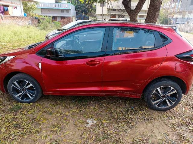 https://images10.gaadi.com/usedcar_image/4301753/original/85dab7cfbc99d5c194500208b1efc12e.jpg?imwidth=6402