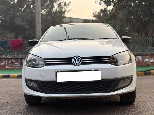 https://images10.gaadi.com/usedcar_image/4301766/original/processed_6cab8fef0176d011b484e906e0e5b497.jpg?imwidth=6402