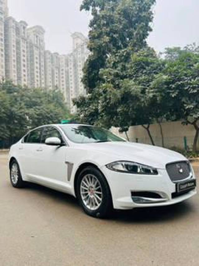 https://images10.gaadi.com/usedcar_image/4301785/original/processed_adcc8d87a6dee077fb7fbd80e900311c.jpg?imwidth=6400