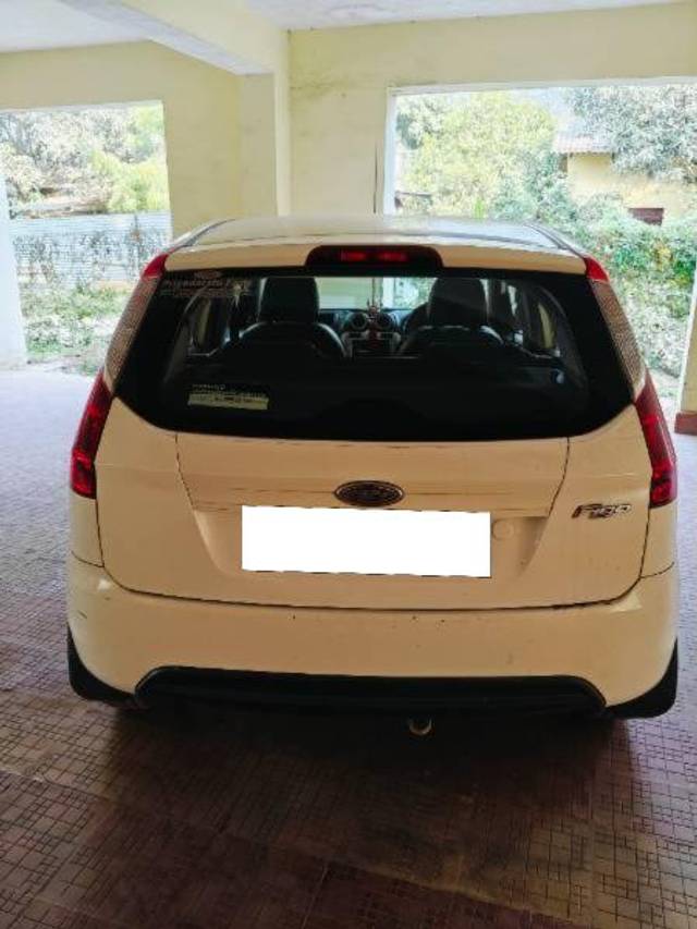 https://images10.gaadi.com/usedcar_image/4301793/original/processed_a96f8e24-69c9-4033-8d2c-7751351f1cbe.jpg?imwidth=6402