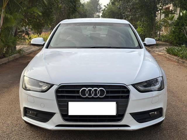 https://images10.gaadi.com/usedcar_image/4301807/original/processed_57efb414995ae23af7e9975775a7745f.jpg?imwidth=6400