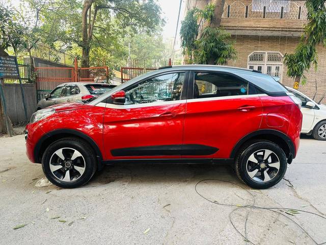 https://images10.gaadi.com/usedcar_image/4301823/original/processed_81099cbd3d634e4c497a678362bd5980.jpg?imwidth=6402