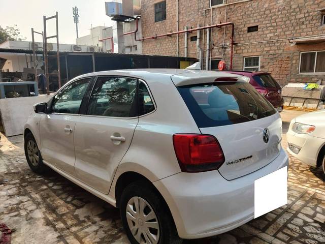 https://images10.gaadi.com/usedcar_image/4301839/original/processed_cb0d9233a005b84a2699a24d89021556.jpg?imwidth=6402