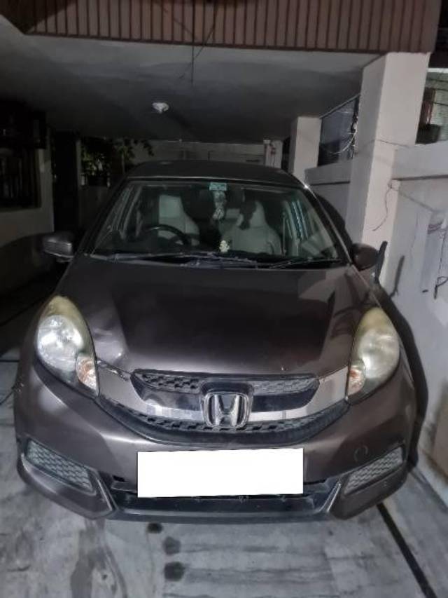 https://images10.gaadi.com/usedcar_image/4301858/original/processed_a138a6ed-5336-454d-a155-903e05ddc443.jpg?imwidth=6400