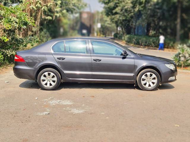 https://images10.gaadi.com/usedcar_image/4301893/original/a458bbbc32f0d0b141d759783fd3876b.jpeg?imwidth=6401