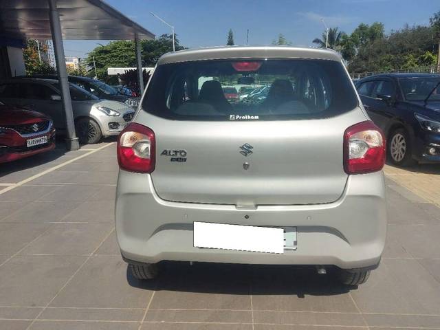 https://images10.gaadi.com/usedcar_image/4301911/original/processed_bb944fc6d4643d4a50ef0dbf080fb233.jpg?imwidth=6402