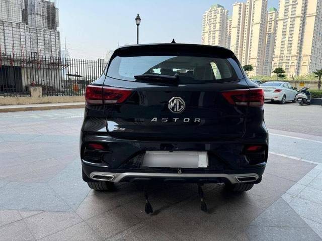 https://images10.gaadi.com/usedcar_image/4301931/original/61a7d46af331687315a997030ea08106.jpg?imwidth=6401