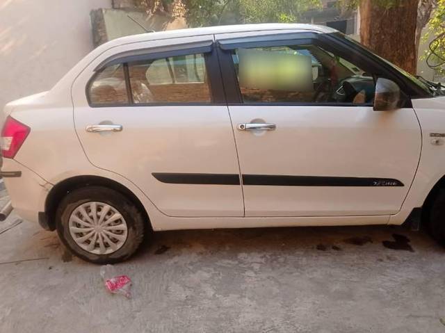 https://images10.gaadi.com/usedcar_image/4301963/original/processed_d5ddaf44-dbc3-4152-a5a4-9a6a256f9cf1.jpg?imwidth=6401