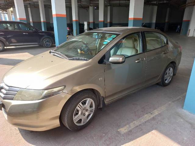 https://images10.gaadi.com/usedcar_image/4302007/original/0743adeb5f26142b6fb8163f36ea1c49.jpg?imwidth=6402