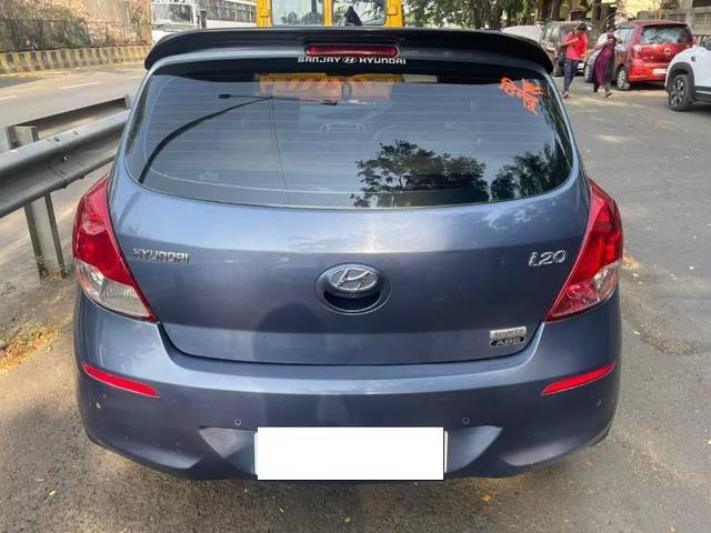 https://images10.gaadi.com/usedcar_image/4302077/original/processed_9aa9f628-2fed-4447-88f9-714f75304a92.jpg?imwidth=6401