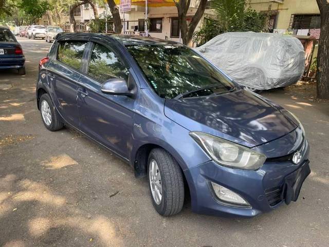 https://images10.gaadi.com/usedcar_image/4302077/original/processed_c3bc740b-91dc-4d29-8ced-a4484710a86a.jpg?imwidth=6400