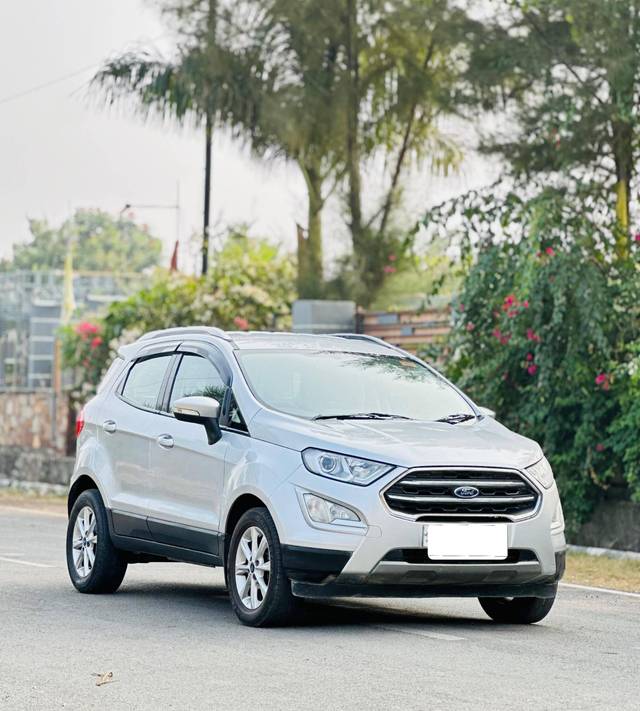 https://images10.gaadi.com/usedcar_image/4302095/original/processed_d975877d6d500a67957979f41016f55b.jpg?imwidth=6400