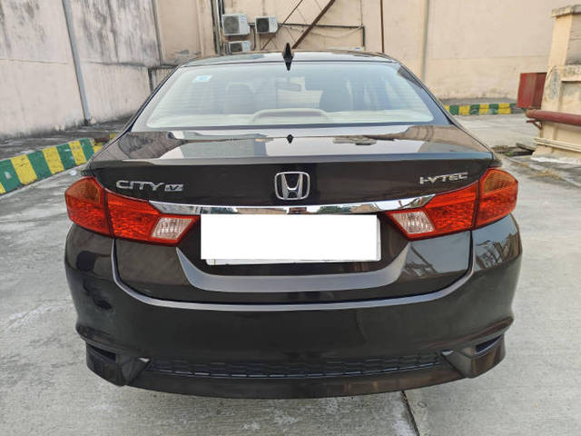 https://images10.gaadi.com/usedcar_image/4302134/original/processed_ba5396690de1cb0a552561d117e49f04.png?imwidth=6402