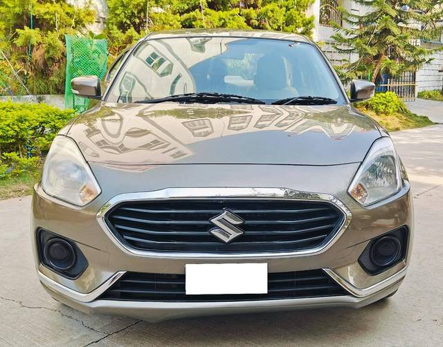 https://images10.gaadi.com/usedcar_image/4302135/original/processed_0e45f16d7e0979d7e0010852a23727a5.jpg?imwidth=6401