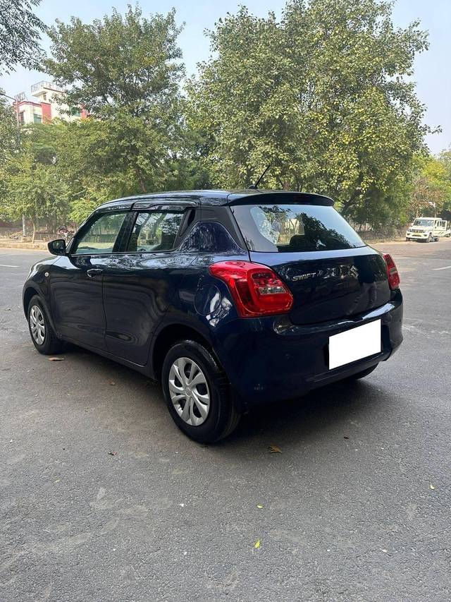 https://images10.gaadi.com/usedcar_image/4302159/original/processed_3bbc73fa56a9e05e5c86a94871b58bf3.jpg?imwidth=6401