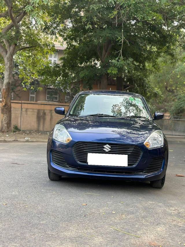 https://images10.gaadi.com/usedcar_image/4302159/original/processed_8bbb4abc41df736f2362a370f7390377.jpg?imwidth=6402