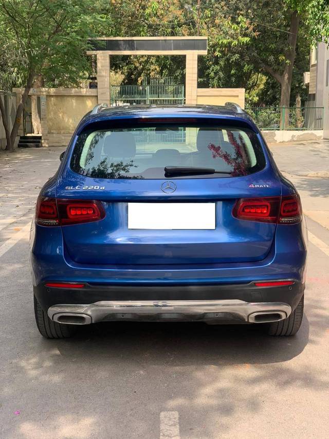 https://images10.gaadi.com/usedcar_image/4302188/original/processed_94d1b7626b6861f6bfe01bb20d03bff7.jpg?imwidth=6401