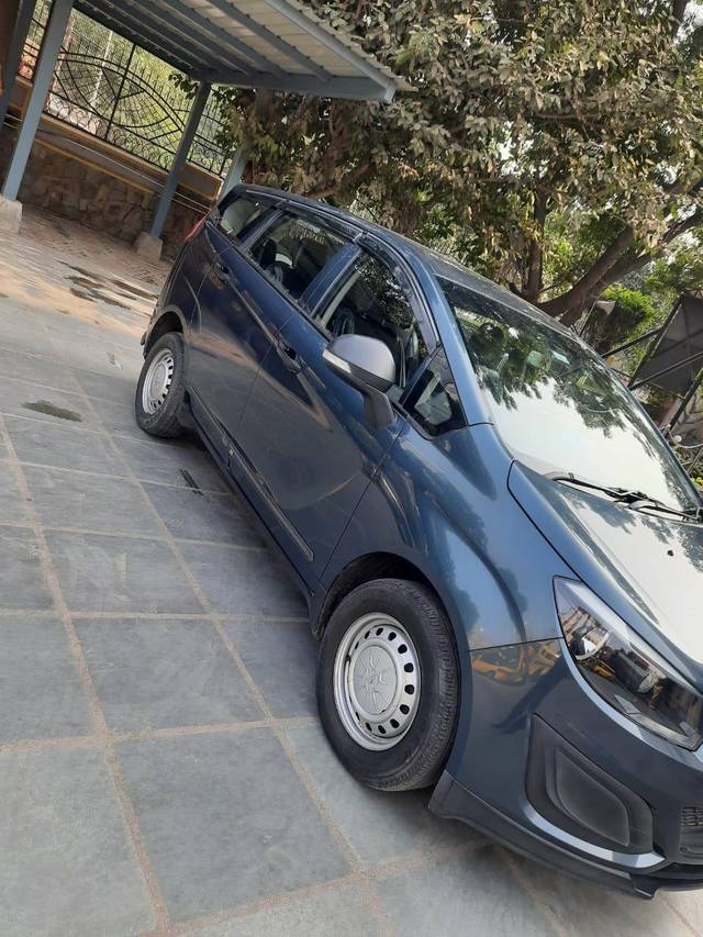 https://images10.gaadi.com/usedcar_image/4302191/original/a37a244b3335fe034d4b749b78f4ee77.jpg?imwidth=6400